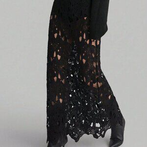 Black Elegant Women's Hollow-Out Lace Skirt